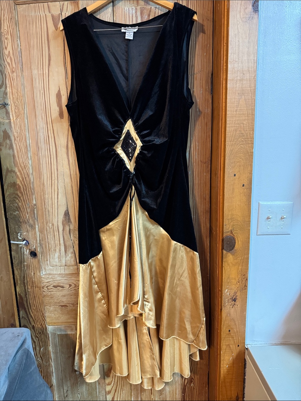 Costume Black & Gold V-Neck Evening Dress with Draped Satin Skirt